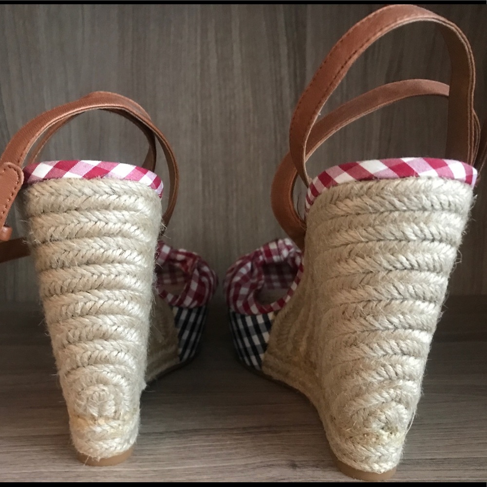 Gianni Bini Red/Wht/Blue Platform Wedge Sandal 8.5 - Picture 3 of 4